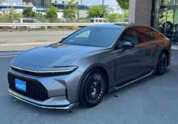 Used Toyota CROWN